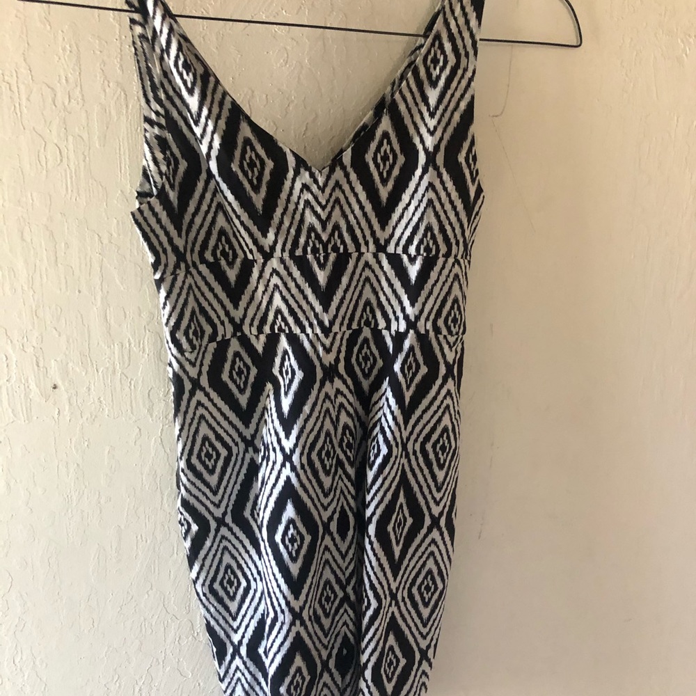 7 for all mankind small black and white dress